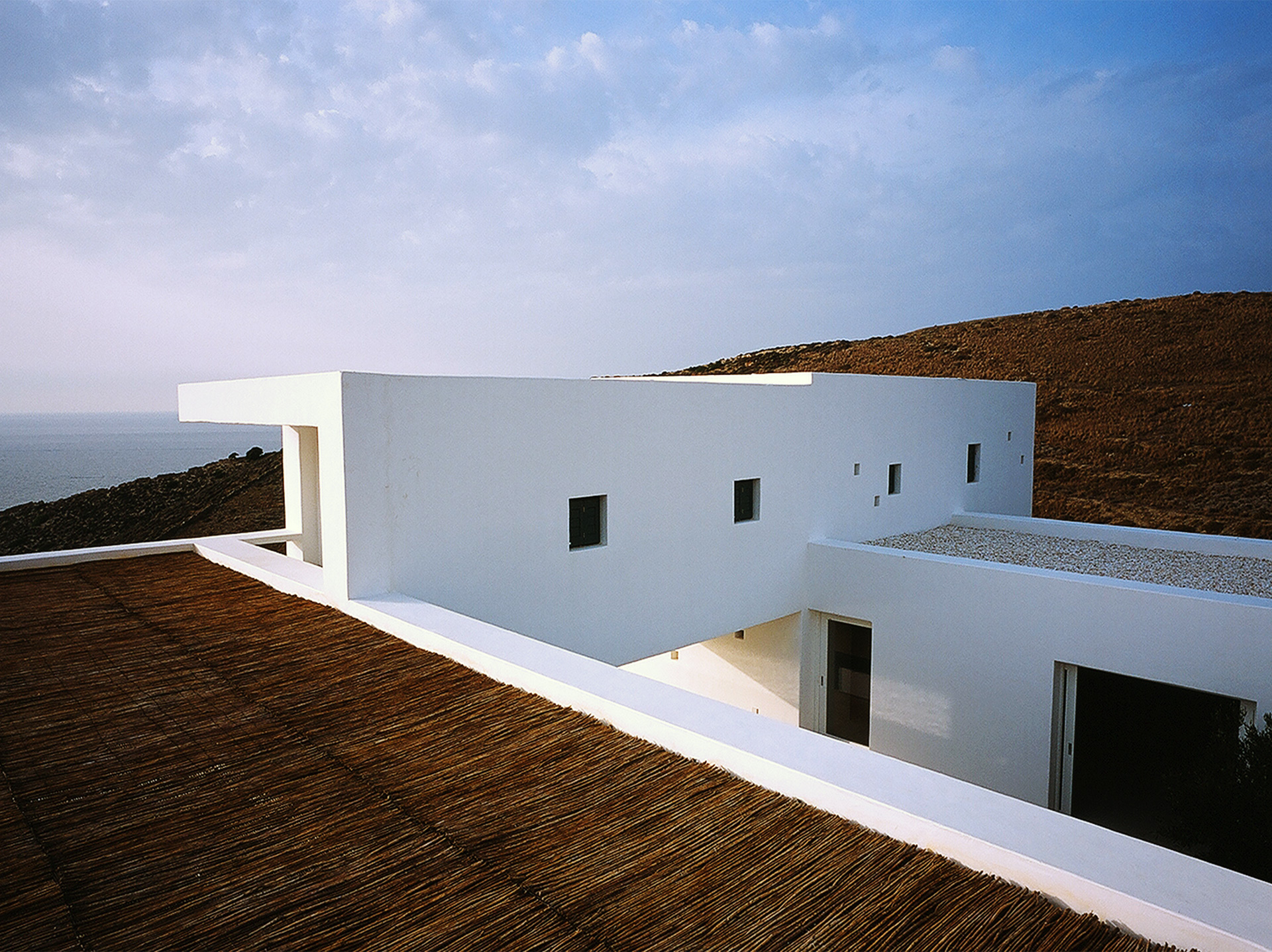 Earthworks | Antiparos Reformed – DECA architecture